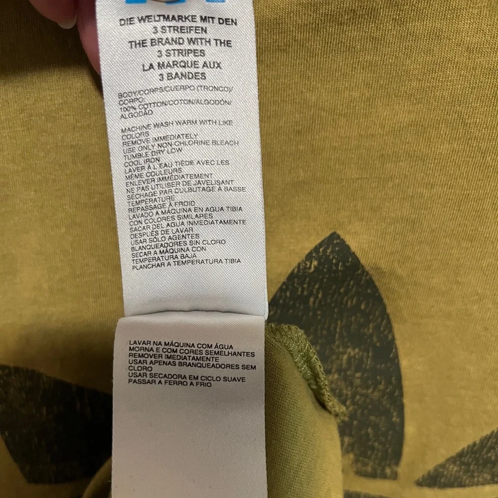 Adidas Sample Tee, size L - Picture 9 of 9